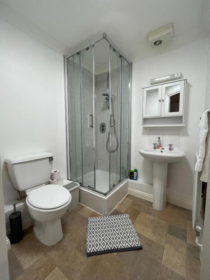 סאות'המפטון Archers 2 Bedrooms, Balcony, 2 Bathrooms, Free Parking, Wifi מראה חיצוני תמונה