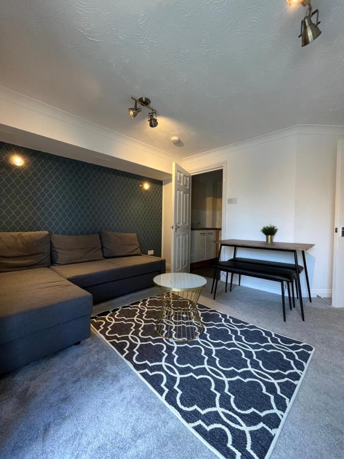 סאות'המפטון Archers 2 Bedrooms, Balcony, 2 Bathrooms, Free Parking, Wifi מראה חיצוני תמונה